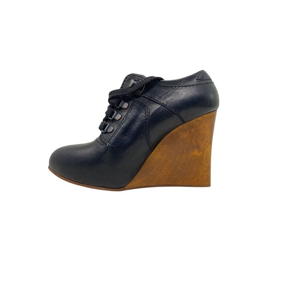 Chloe Black Leather Heels - Picture 2 of 9